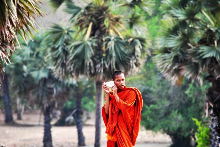 Angkor Wat, Cambodia. The country ranks 83rd in global internet speed. PWA concepts and applications like Twitter Lite are welcome changes for local browsing - angkor-wat-cambodia-amaryllis-liampoti-178772 (the image is related to the text "Research says that 53% of users abandon consuming content if loading takes longer than three seconds! More than half of users! The facts are more pronounced in countries with weak internet connections.")